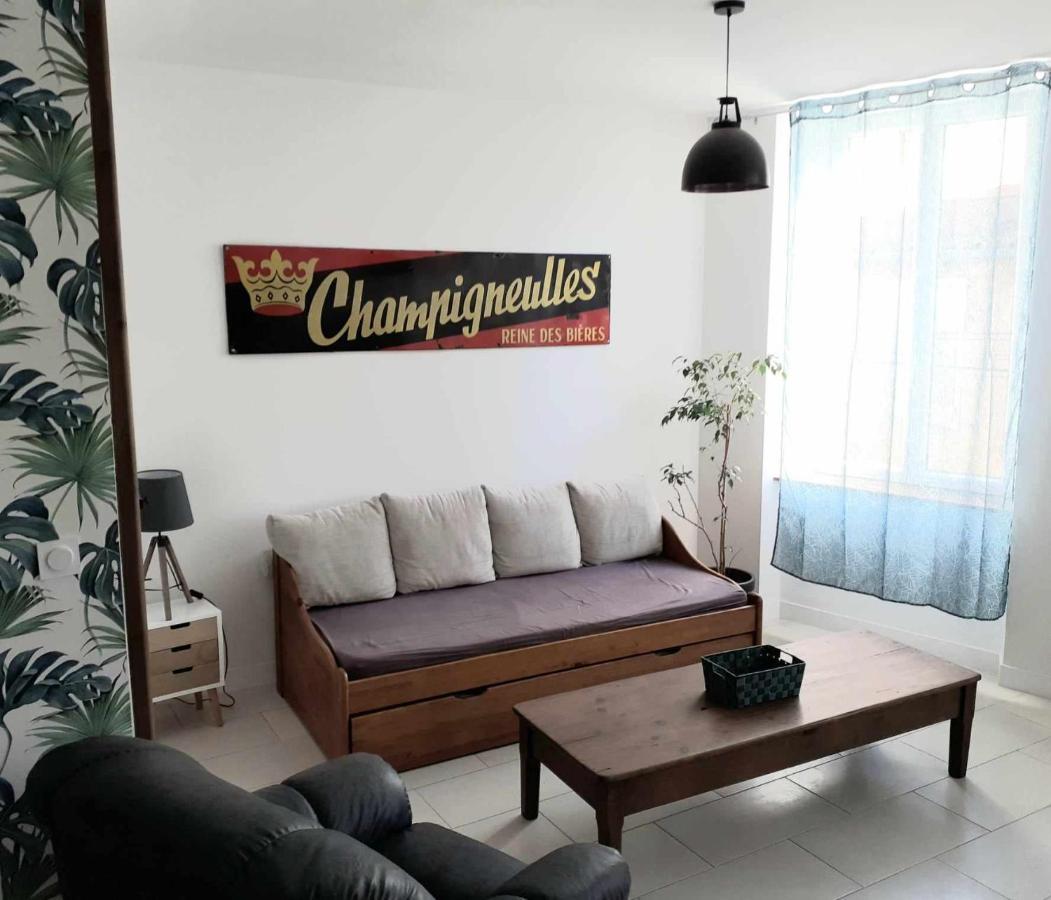 Villa Grand T3 Calme Et Lumineux 4-6 Personnes à Moux Extérieur photo